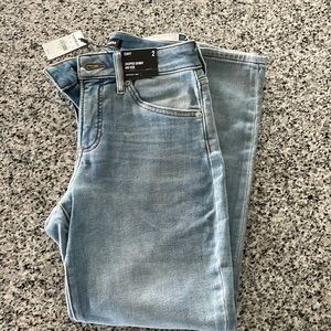 New express Curvy Cropped Skinny Mid Rise Jeans